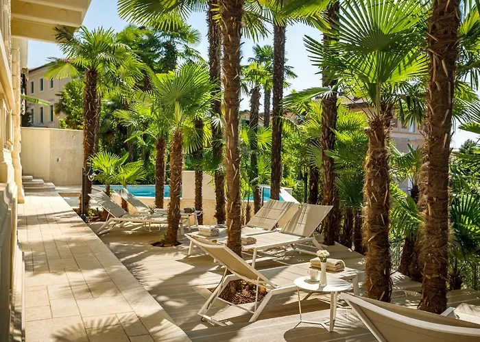 Elizabeta * אופטיה